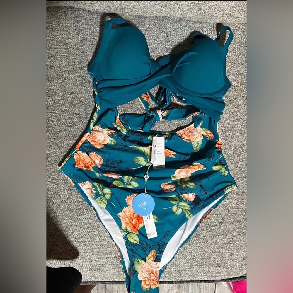 Womens one piece floral swimsuit
